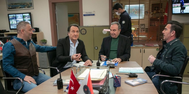 Arka Sokaklarda Örgütçü Güzel...