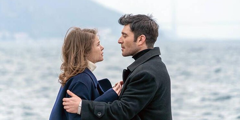 Nalan Kocasında Bulamadığı İlgiyi Hayri'de Buluyor