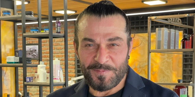 Saç Tasarımıcısı Mehmet Uzun: Erkekler Kadınlardan Daha Çok Saç Yaptırıyor