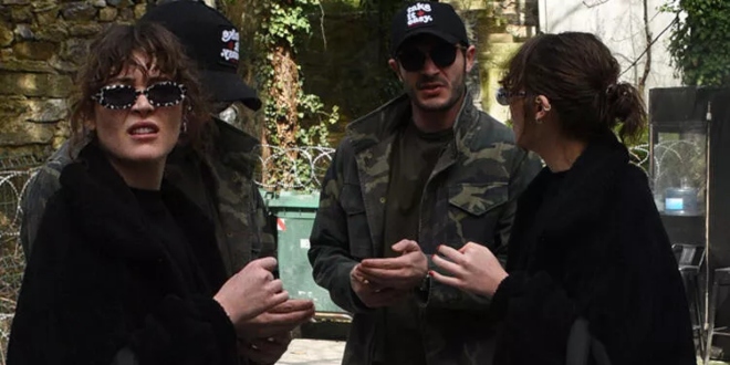 Burak Deniz Gönlünü Deniz Işın'a Kaptırdı