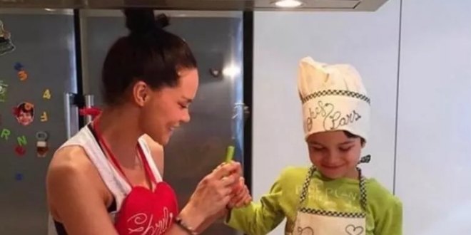 Ebru Şallı'nın Pars'a Özlemi Yürekleri Burktu