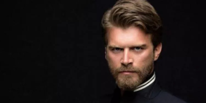 Kıvanç Tatlıtuğ' un Sosyal Medyayı Sallayan O Öpücüğü...