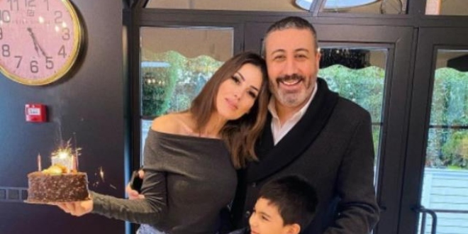 Petek Dinçöz 'den Boşanan İş İnsanı Serkan Kodaloğlu Yeni Aşkıyla Görüntülendi!...