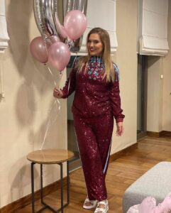 Demet Akalın 'ın Trabzonspor Taraftarına Büyük Jesti