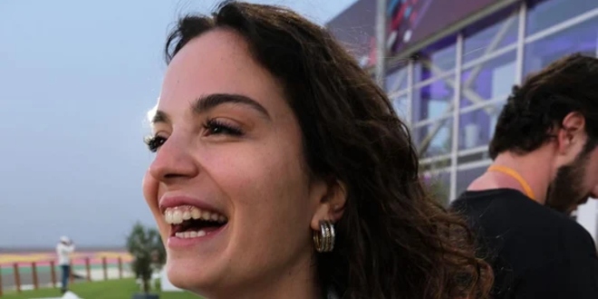 Aslı Bekiroğlu Sütyensiz Pozlarıyla Nefes Kesti...