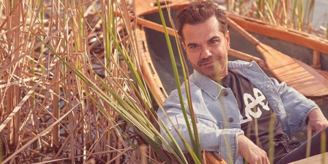 Usta Şarkıcı Kenan Doğulu ''Lee'' İçin Kamera Karşısına Geçti... - Magazin  Haberleri