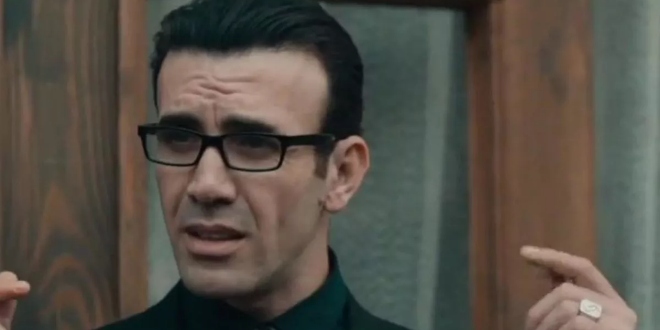 Mehmet Yılmaz Ak: Flört Etmek İçin El Falı Baktırdım