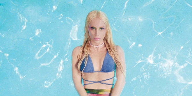 Şarkıcı Gülşen Dünya Yıldızı Markanın Reklam Yüzü Oldu!...