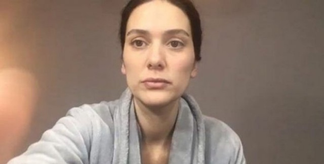 Bergüzar Korel Mükremin Gezgin'e Ateş Püskürdü