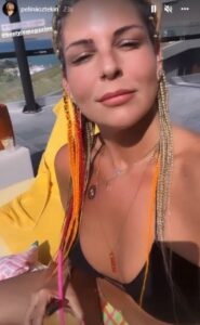 Pelin Öztekin Bikinili