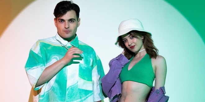 Başarılı Müzisyenler Güçlerini 'Bak Bana' İçin Birleştirdiler...