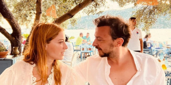 Hazal Kaya Ali Atay Çifti Denizin Tadını Çıkardı