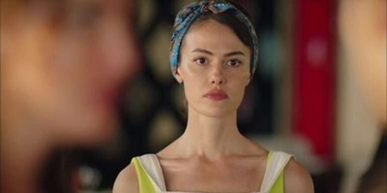 Gül Masalı 3. Bölüm 2. Fragmanı Yayında! Toprak Gonca’yı Kalması İçin İkna Ediyor!