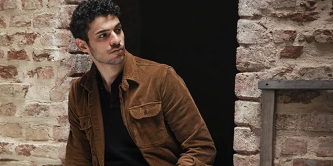 Halit Özgür Sarı: Aşkı Düşündüğüm Zamanda Değilim