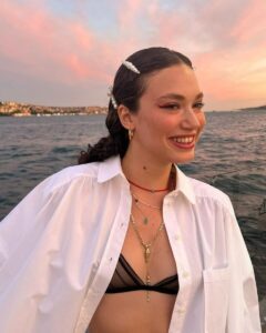 melisa şenolsun oynadığı diziler