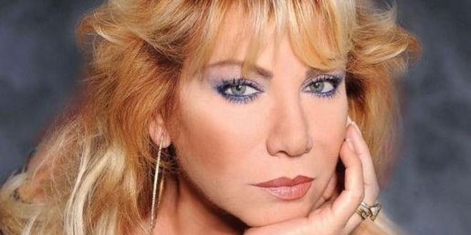 Türk Müziğinin Efsane Sesinden Şok!...