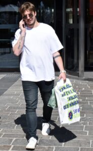 Ebru Gündeş 'in yeğeni şarkıcı Çağrı