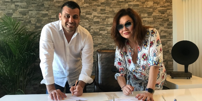 Deniz Seki 'den Yepyeni Bir Adım!...Sosyal Medyadan Duyurdu...