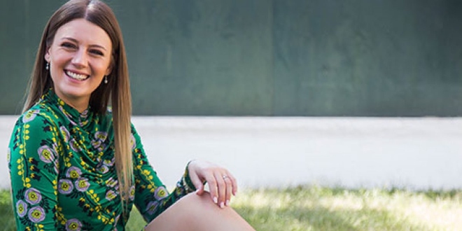 Gizem Karaca 'nın Bikinili Pozlarına Yorum Yağdı!...