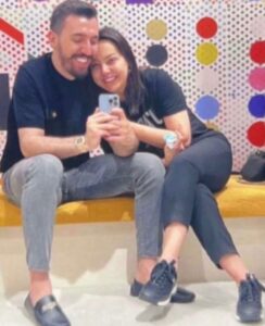 Ebru Gündeş Rassan Khoshnaw, 