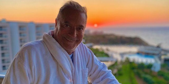 “Dünya Rekoru Bende” Diyen Mehmet Ali Erbil Haftada Kaç Defa Sex Yaptığını İtiraf Etti…