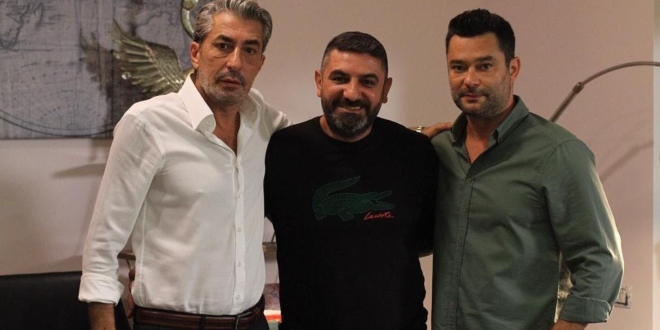 Erkan Petekkaya 'nın Hem Yapımcısı Hem de Rol Arkadaşı Oldu...
