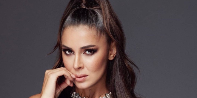 Nesrin Ünal ’dan Yepyeni Cover!.. 'Gönlüm Ataşlara Yandı Gidiyor' Yayında!..