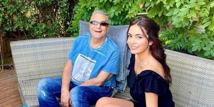 Mehmet Ali Erbil Ece Ronay