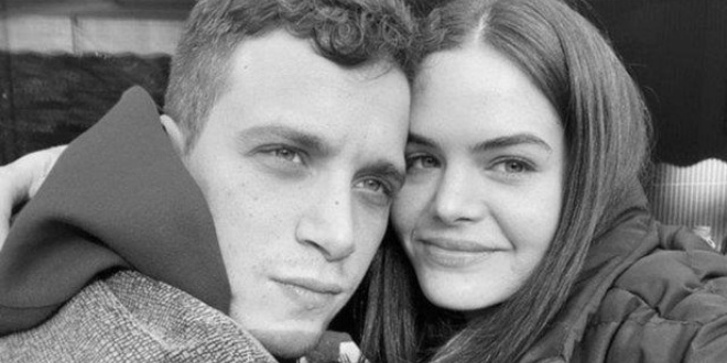 Selahattin Paşalı ve Lara Tümer'den Aile Pozu