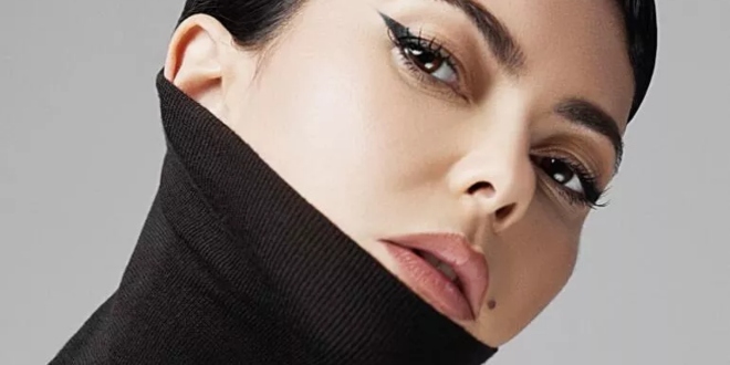 INNA: Sahnede Sadece Aşka ve Mutluluğa Yer Var