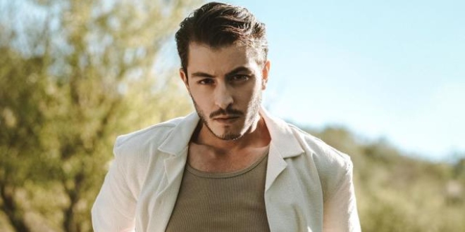 Boran Kuzum Meslektaşı İle Aşkını Sosyal Medyada Duyurdu!...