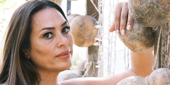 Jale Parıltı 'nın 5 Tekliyle Muhteşem Dönüşü!...