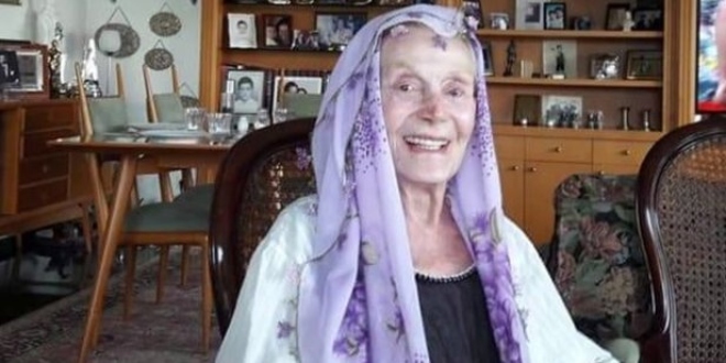 Leyla Kenter Kimdir?