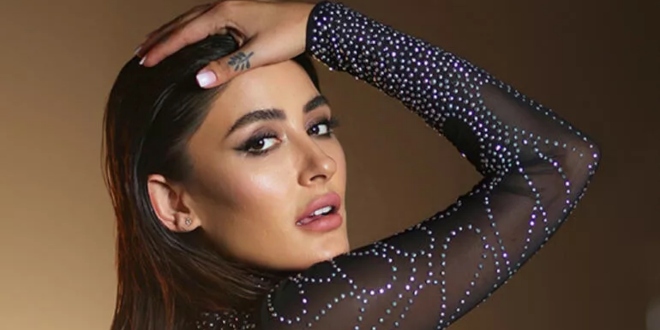 Melek Mosso: Kafamdan Büyük Kulaklarım Vardı