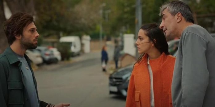 Ozan Kadir'in Zeynep'in Babası Olduğunu Öğreniyor