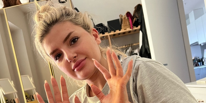 Şarkıcı Begüm Polat 'ın Paylaşımı Şok Etti!...