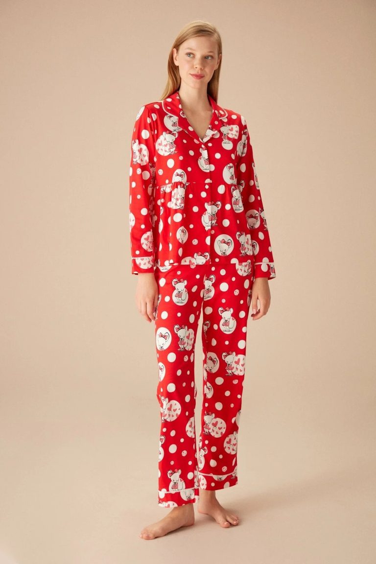 Yılbaşı İndirimlerinde Pijama Takımı ve Tayt Almayı Düşünenler İçin Öneriler