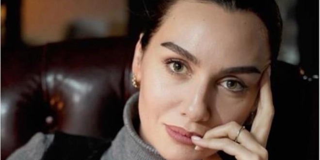 Birce Akalay 'ın Paylaşımı 'Aşk İtirafı' Dedirtti!...