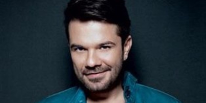 Kenan Doğulu Akıllı Telefon Markasının Reklam Yüzü Oldu!...