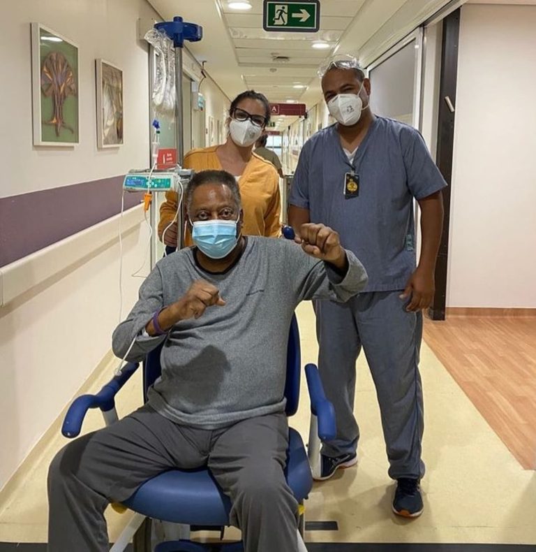 Ünlü futbolcudan korkutan haber!