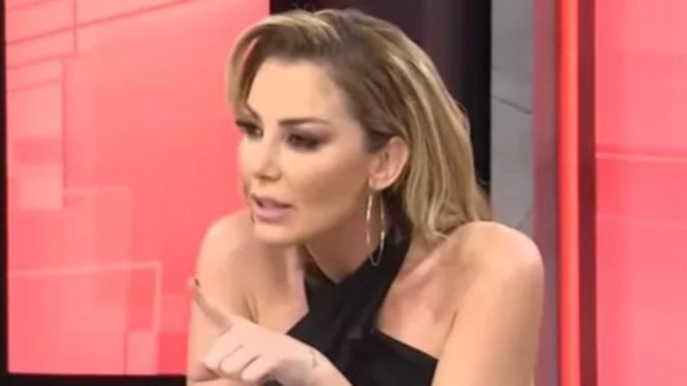 Petek Dinçöz ‘den Takipçisine Tarihi Ayar…