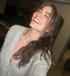 Demet Özdemir 'in Beğeni Alan Ev Halleri