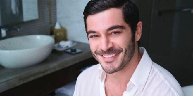 Ünlü Oyuncu Burak Deniz Depremzedeler İçin Canla Başla Çalıştı...