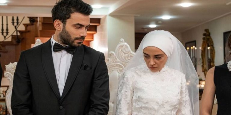 Kızılcık Şerbeti Dizisi RTÜK’ten Ceza Yedi! Dizi Yayından Kaldırıldı Mı?