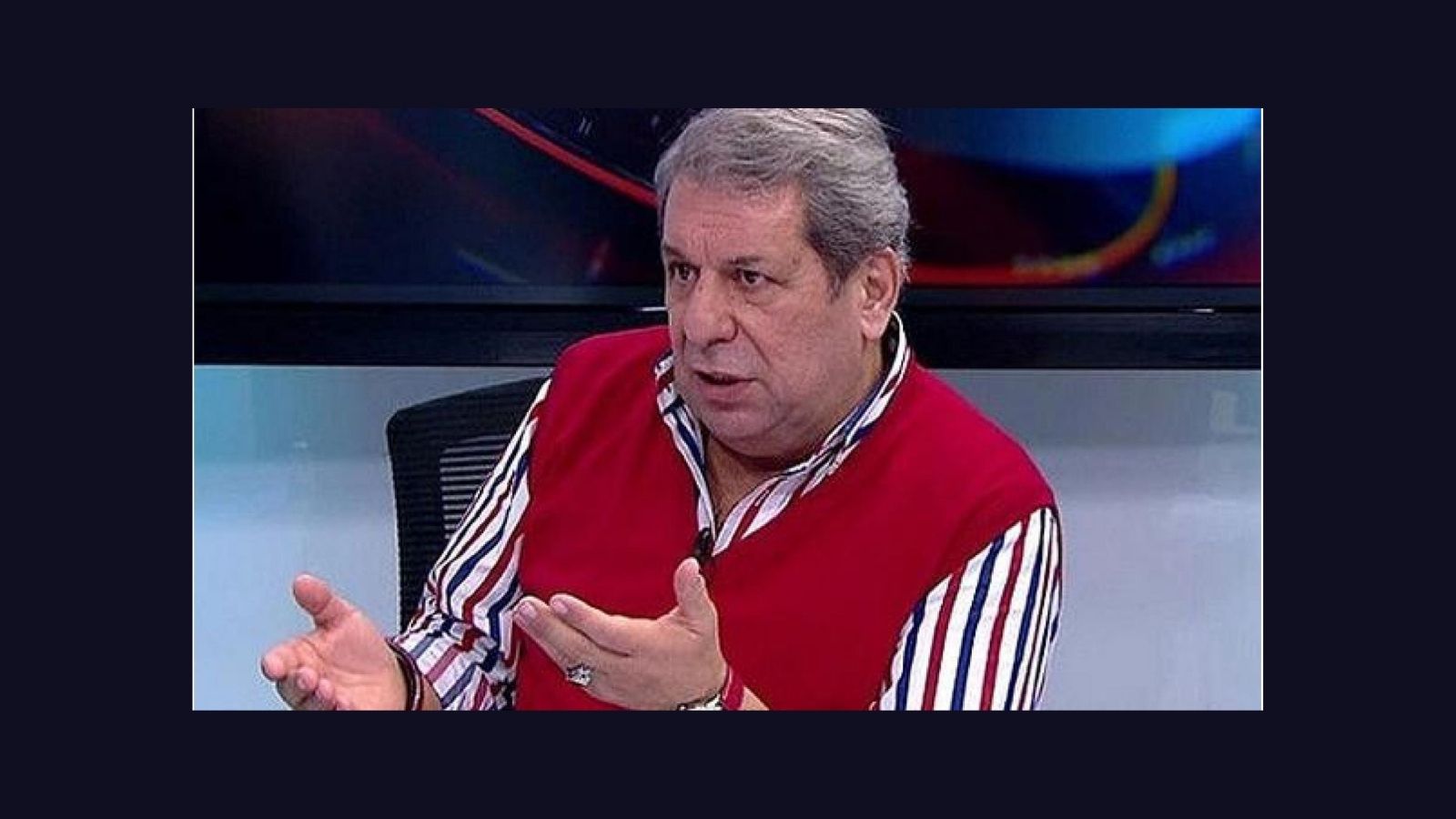 Kariyerine futbol yorumcusu olarak devam eden eskilerin hakemi olan Erman Toroğlu, ünlülerin evini gezen ünlü sunucu Evrim Akın’ın programına konuk oldu. İstanbul'daki Boğaz manzaralı evinde eşi Ezgi Yavuz ile birlikte ağırladığı evinde damga vuran açıklamalar yaptı.