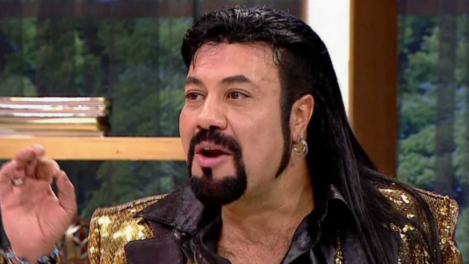 Geçtiğimiz yıl mal varlığıyla ilgili konuşan Kobra Murat adı ile tanınan şarkıcı Murat Divandiler, MASAK'ın telefonuyla şok yaşadı.