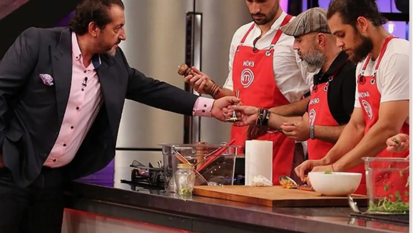 Kahramanmaraş'ta 6 Şubat 2023'te meydana gelen asrın felaketi olarak adlandırılan “deprem felaketi” sonrası 32 gün boyunca afet bölgesinde kalan Mehmet Yalçınkaya, katıldığı bir programda o acı günlere dair duygularını konuştu.