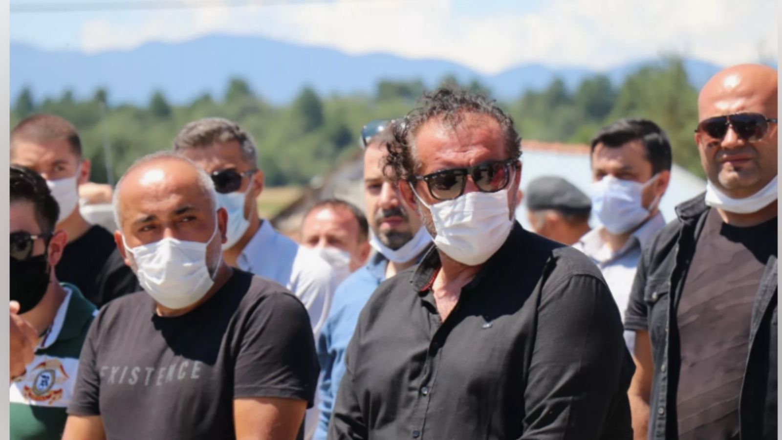 Kahramanmaraş'ta 6 Şubat 2023'te meydana gelen asrın felaketi olarak adlandırılan “deprem felaketi” sonrası 32 gün boyunca afet bölgesinde kalan Mehmet Yalçınkaya, katıldığı bir programda o acı günlere dair duygularını konuştu.