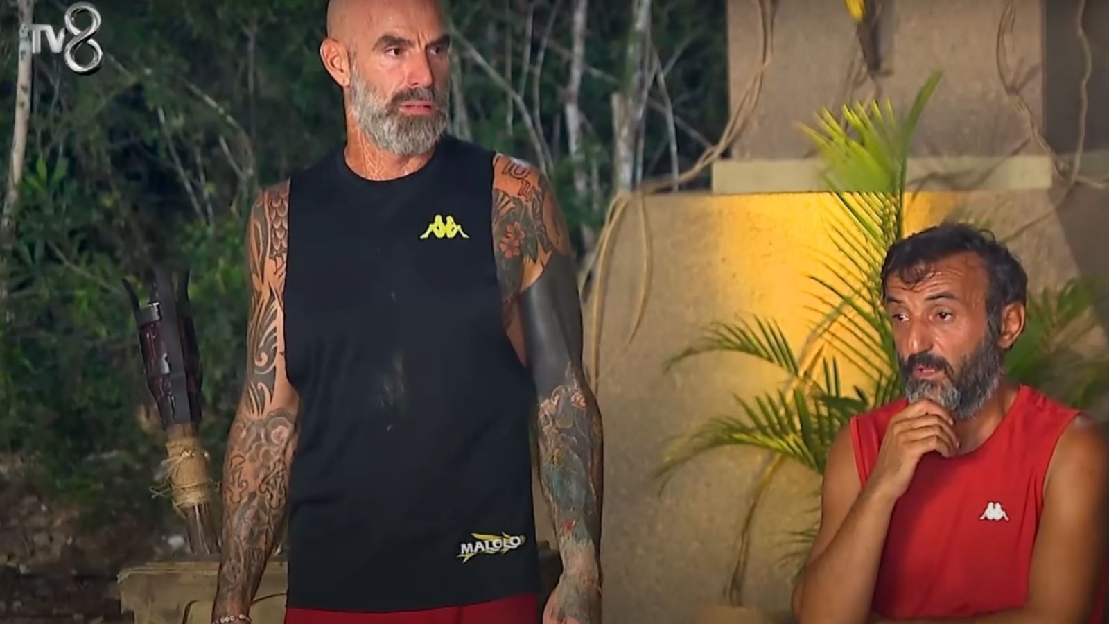 Survivor All Star 2024'te eleme gecesi heyecanı nefesleri bu hafta da kesti. Bu hafta gerçekleşen erkek yarışmacılardan isimleri yazılan adayların kıyasıya rekabetleri izleyiciye yansıdı. Adada kalmaya devam edecek yarışmacılar belli oldu. Hayallerine veda eden isim ise gecenin sonunda belli oldu.