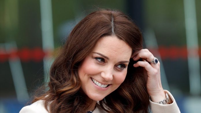 Prenses Kate Middleton Ayrı Eve Çıkıyor